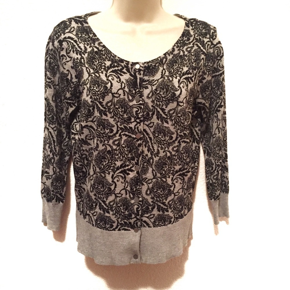 Simply Styled Women's Gray & Black Floral Print Cardigan